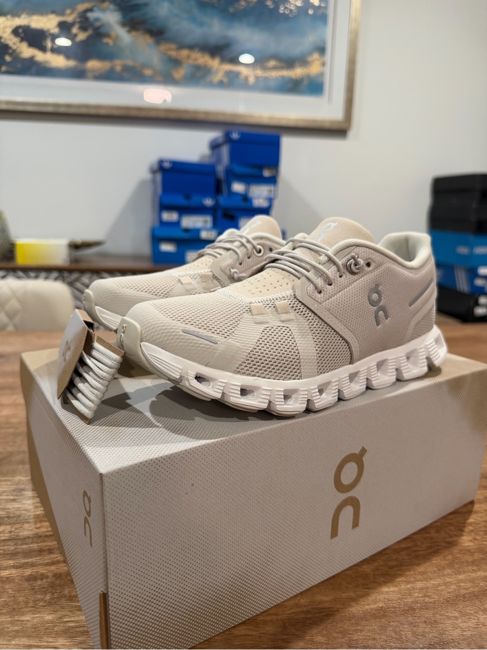 On Cloud 5 Mesh Sneakers Pearl/White W6/Y7.5 BNIB MSRP 200$
